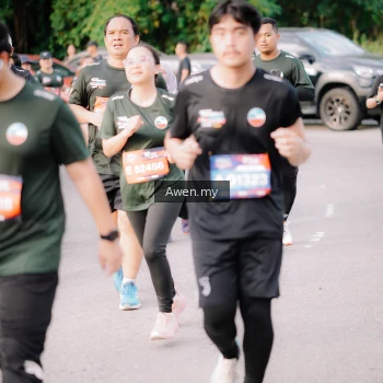 Runner Photo 4166191