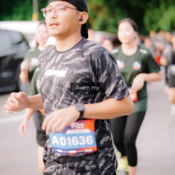 Runner Photo 4166193