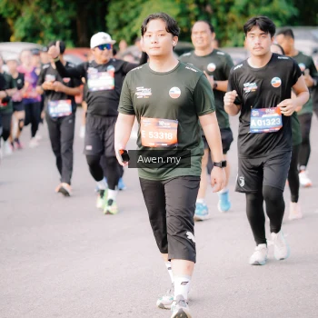 Runner Photo 4166196
