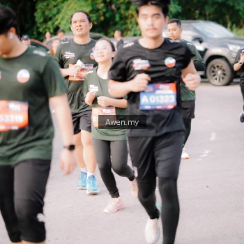 Runner Photo 4166200