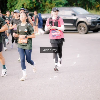 Runner Photo 4166215