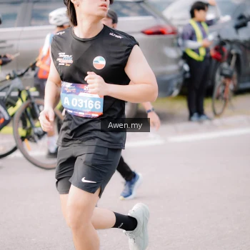 Runner Photo 4166225