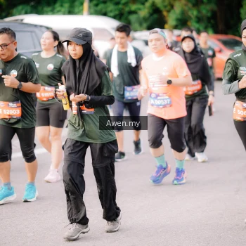 Runner Photo 4166235