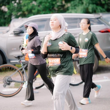 Runner Photo 4166240