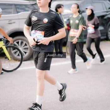 Runner Photo 4166244
