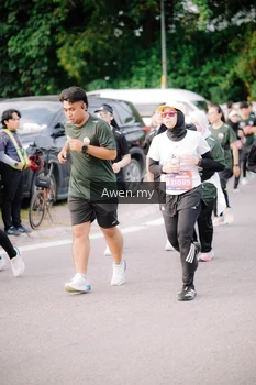 Runner Photo 4166246