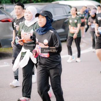 Runner Photo 4166253
