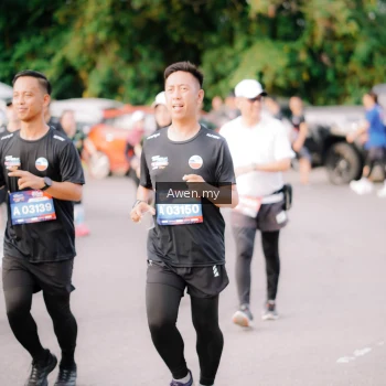 Runner Photo 4166254