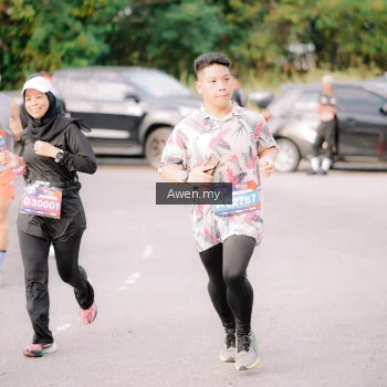 Runner Photo 4166273
