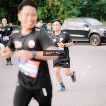 Runner Photo 4166290