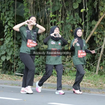 Runner Photo 4166338