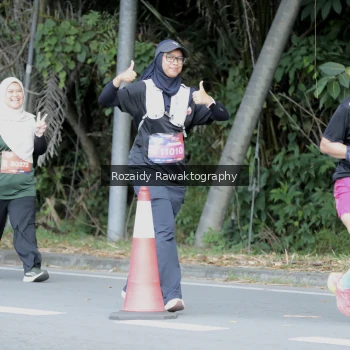 Runner Photo 4166340