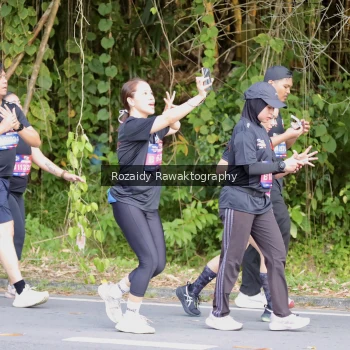 Runner Photo 4166342