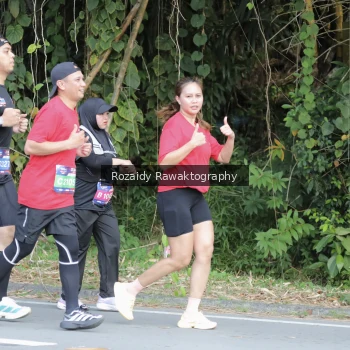 Runner Photo 4166343