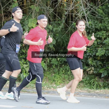 Runner Photo 4166345