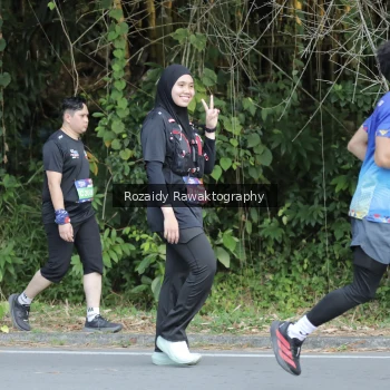 Runner Photo 4166346