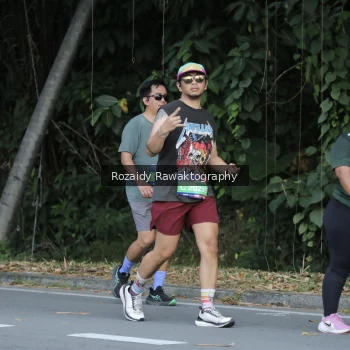 Runner Photo 4166353