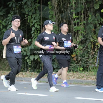 Runner Photo 4166356