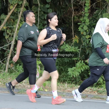 Runner Photo 4166365