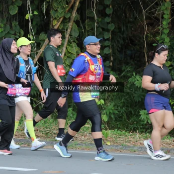 Runner Photo 4166367
