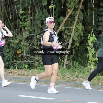 Runner Photo 4166374