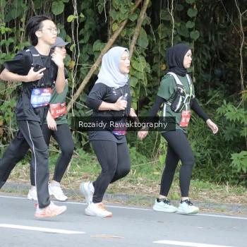 Runner Photo 4166375