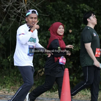 Runner Photo 4166436