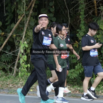 Runner Photo 4166439