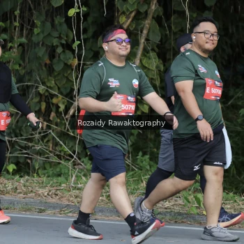 Runner Photo 4166464