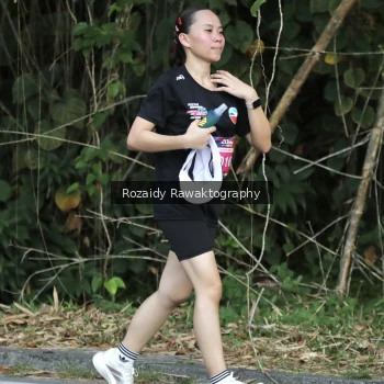 Runner Photo 4166465