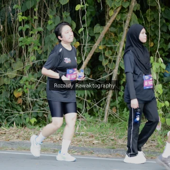 Runner Photo 4166472