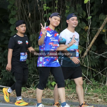 Runner Photo 4166496