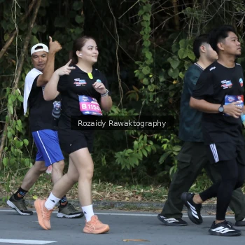Runner Photo 4166999