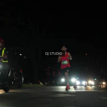 Runner Photo 4167200