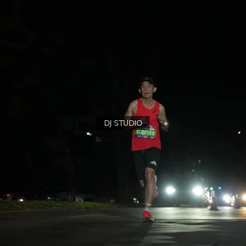Runner Photo 4167209