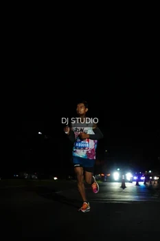 Runner Photo 4167434