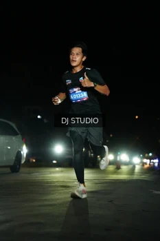 Runner Photo 4167584