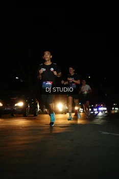 Runner Photo 4167642