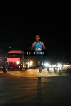 Runner Photo 4167749