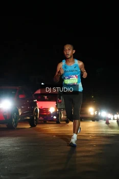 Runner Photo 4167757