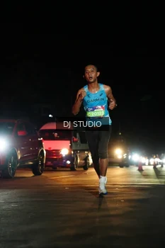 Runner Photo 4167759