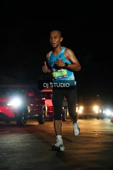 Runner Photo 4167762