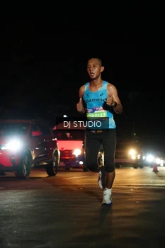 Runner Photo 4167764