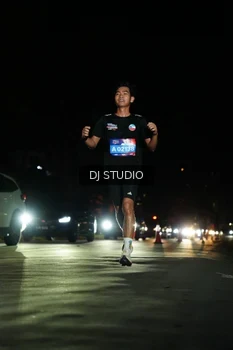 Runner Photo 4167835