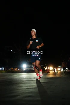 Runner Photo 4168086