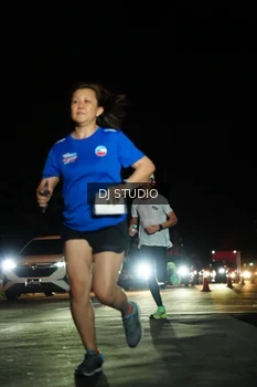 Runner Photo 4168896
