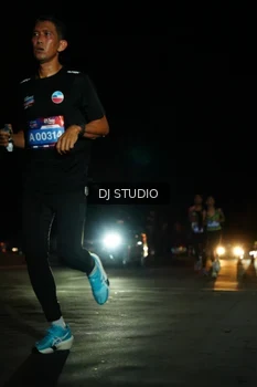 Runner Photo 4169165