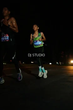 Runner Photo 4169187
