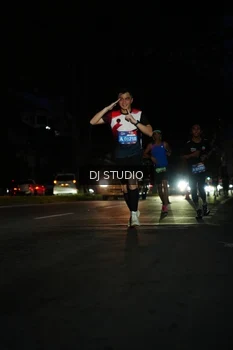 Runner Photo 4170853