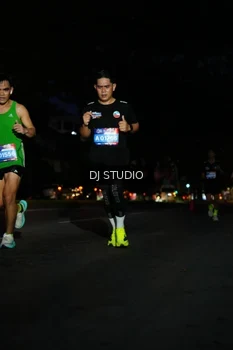 Runner Photo 4171397